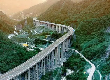 <em>世界</em>首座全鋼管混凝土桁架橋四川干海子特大橋