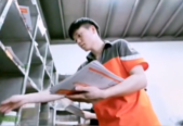 能背下全國郵編的<em>快遞</em><em>小哥</em>李慶恒被評為高級人才，拿百萬補貼福利