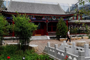 帶你了解<em>大興</em>機(jī)場(chǎng)——中國(guó)風(fēng)庭院——<em>北京</em><em>大興</em><em>國(guó)際機(jī)場(chǎng)</em>中<em>的</em>中國(guó)園