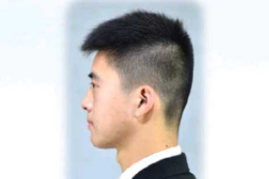 <em>民航</em><em>服務</em><em>禮儀</em>——<em>男性</em><em>發型</em><em>要求</em>——側面