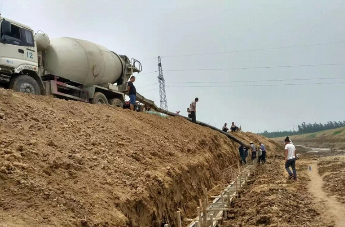 路基常用的地下排水設施—滲溝
