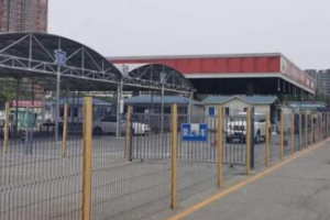 疫情下的全國最大<em>二手車</em>市場：成交量暴跌，約兩成商戶出局