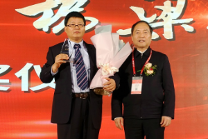 “大國工匠”成就“大國工程”—記<em>全國勞模</em>、中國“十大橋梁人物”李<em>軍</em>平