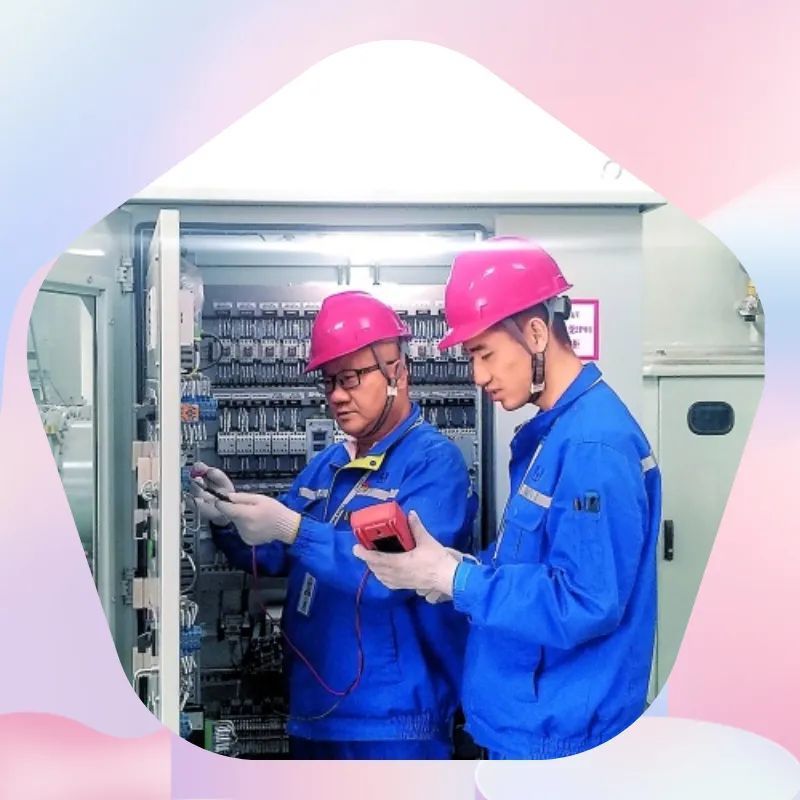 <em>劉</em>根新：從普通<em>電工</em>到技術(shù)“大拿”