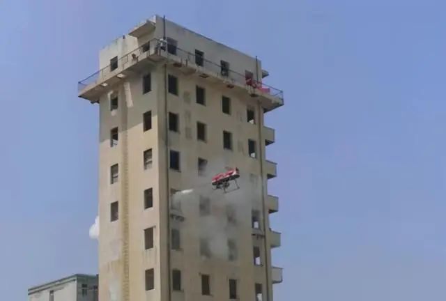 旋翼<em>無人機</em> 百米以上高層建筑滅火