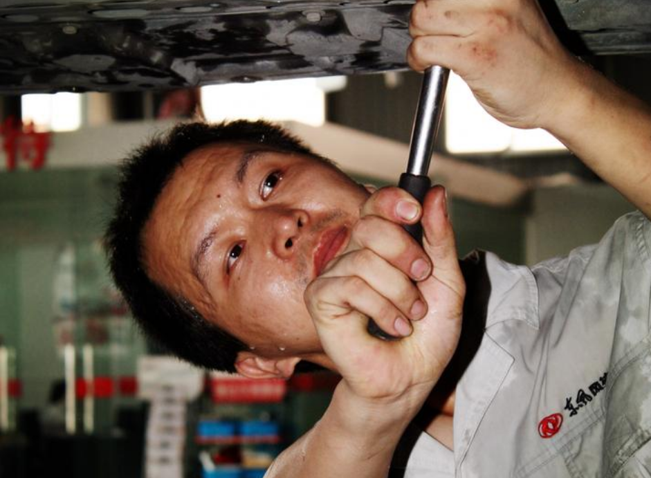 <em>汽車</em>修理技師方德明：不為繁華易初心