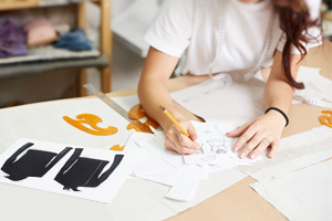 服裝表演、形象<em>設計</em>、策劃<em>專業(yè)</em>：女士形象<em>色彩</em><em>設計</em><em>課程</em><em>思</em>政教學<em>案例</em>