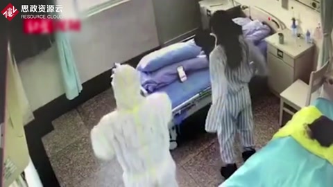 “大白鵝醫護”跳舞視頻走紅 患者出院<em>后</em>兩人相約疫情<em>后</em>跳廣場舞