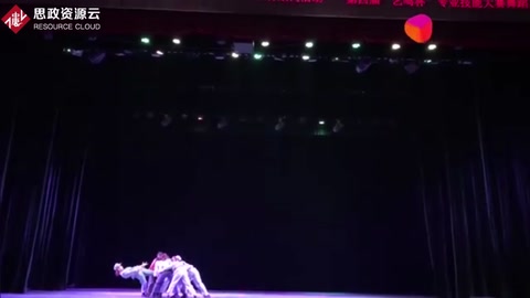 當代女子群舞《八女投江》，愛國、熱血、積極向上！