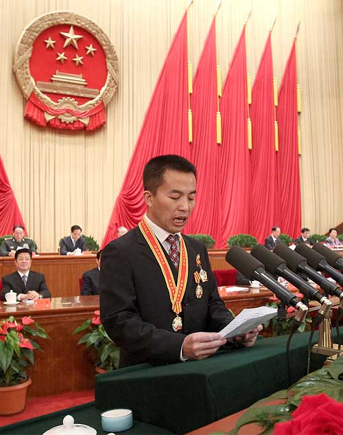 一汽大眾<em>鈑</em><em>金工</em><em>王</em>洪軍圖04
