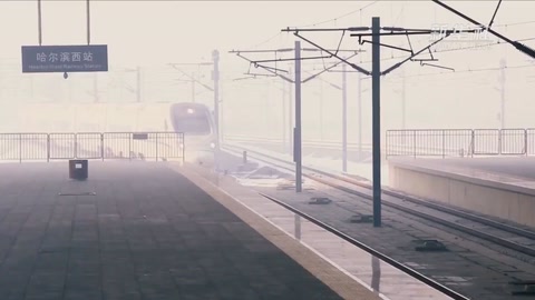 春天里的鐵路“逆行人”