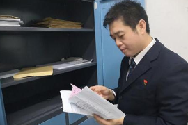 <em>不負</em><em>韶華</em><em>擔</em><em>使命</em>，<em>默默無言</em><em>述</em><em>忠誠</em>—<em>鄭州</em><em>西站</em><em>車站</em><em>值班員</em><em>王曉明</em>1