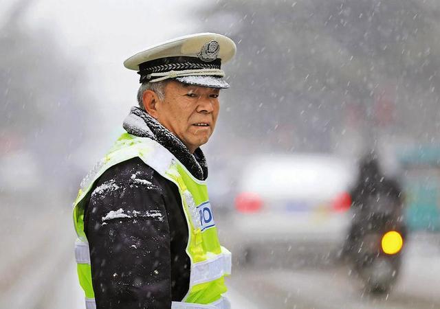 <em>授課</em><em>圖片</em>—潼關(guān)交警大隊民警：張宏倉 愛崗敬業(yè)用良心和<em>責任</em>干事