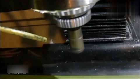 機床出故障的瞬間危及人命，在工廠干過的都清楚