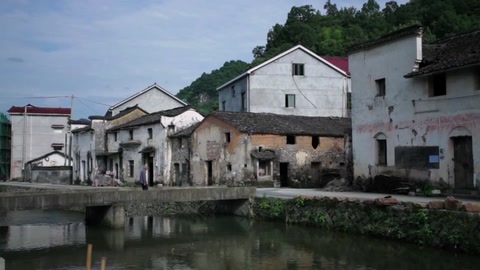 我們的家園：王<em>澍</em>建筑大師選最普通村作為示范村，展示當(dāng)?shù)卮緲泔L(fēng)俗