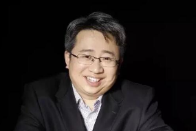 韓都衣舍電子商務集團<em>股份有限公司</em><em>董事長</em>—趙迎光
