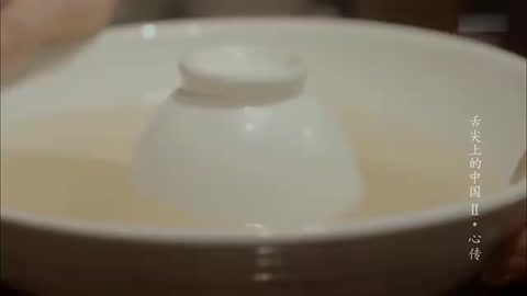 上海本幫菜傳人<em>做</em>“扣三絲”，切絲細(xì)如毫發(fā)，刀工<em>讓</em>人<em>心服口服</em>！