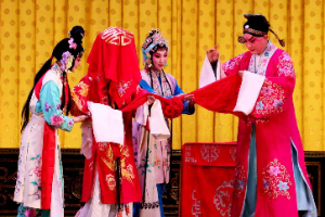 <em>京劇</em><em>鎖麟囊</em>劇照
