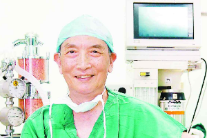 中國醫學家、北京軍區總醫院主任醫師—華益慰