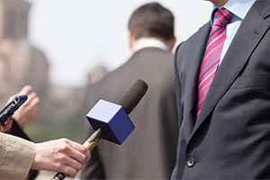 新聞學<em>專業</em>：《<em>數據</em>分析<em>與</em>信息可視化—用<em>數據</em>講好中國故事》<em>課程</em><em>思</em><em>政</em>案例