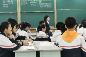 特殊教育<em>專業(yè)</em>：《特殊兒童心理與教育》<em>課程</em>教學(xué)大綱