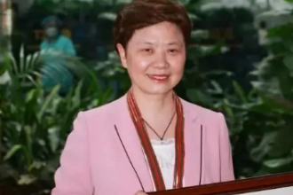 第48屆南丁格爾獎獲得者成守珍
