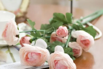 <em>課程</em><em>思</em><em>政</em><em>視域</em><em>下</em>高職院校<em>美育</em>與<em>思</em>政教育<em>融合</em>的<em>路徑</em>探析