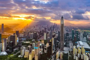 <em>通</em><em>識</em><em>課</em>：《<em>中國歷史</em>—第十二<em>單元</em>改革開放<em>和</em>社會主義現(xiàn)代化建設(shè)新時期 <em>第</em>29<em>課</em><em>全面</em>建設(shè)<em>小康社會</em><em>和</em>堅持發(fā)展<em>中國特色社會主義</em>》<em>課程</em><em>思</em><em>政</em><em>案例</em>